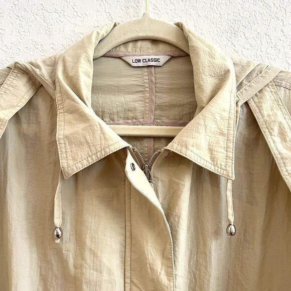 Low Classic Tan Lightweight Combat Jacket With Removeable Hood and Cinched Waist - Picture 5 of 16